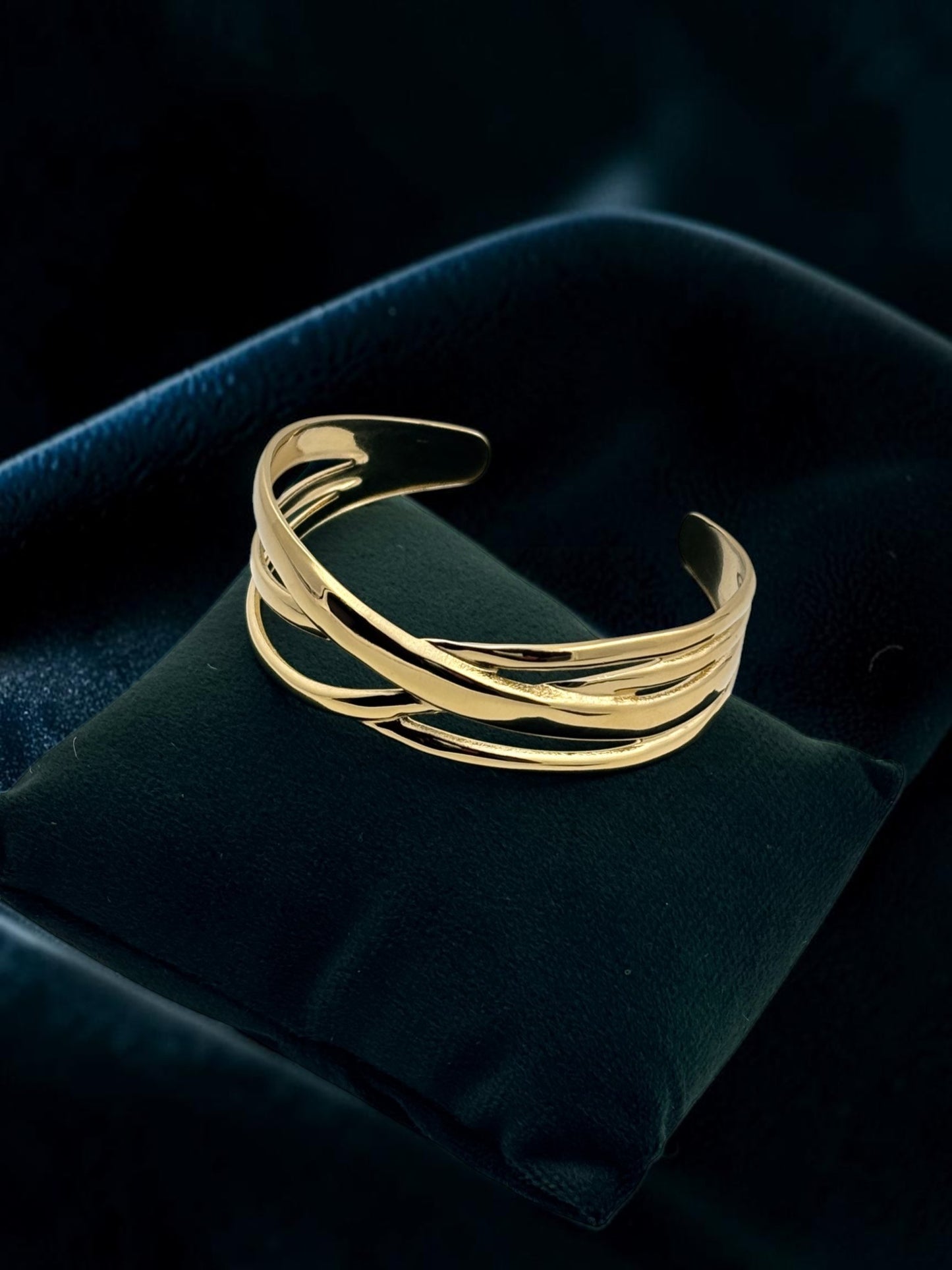 Aurora Flow Bracelet