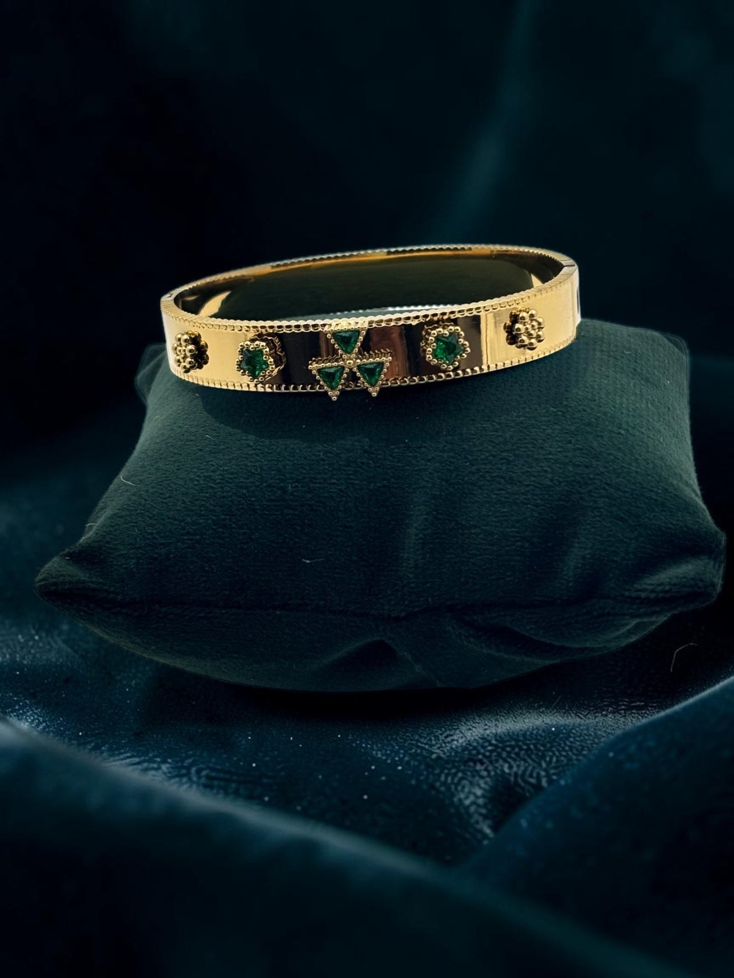 Emerald Royale Kada
