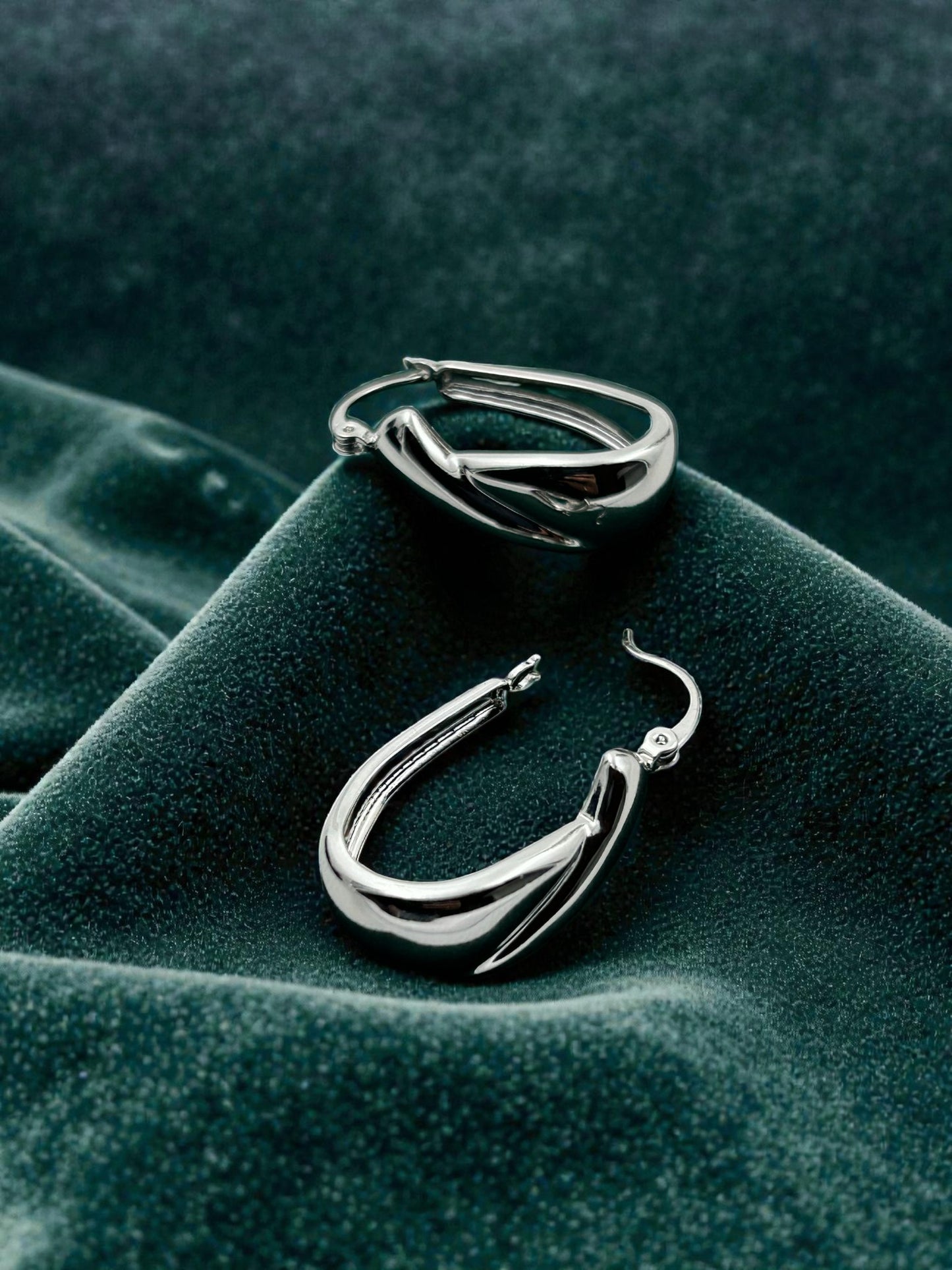 Luna Flow Silver Hoops