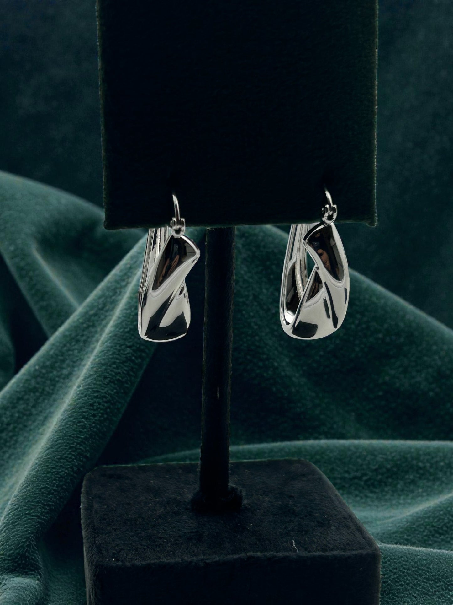 Luna Flow Silver Hoops