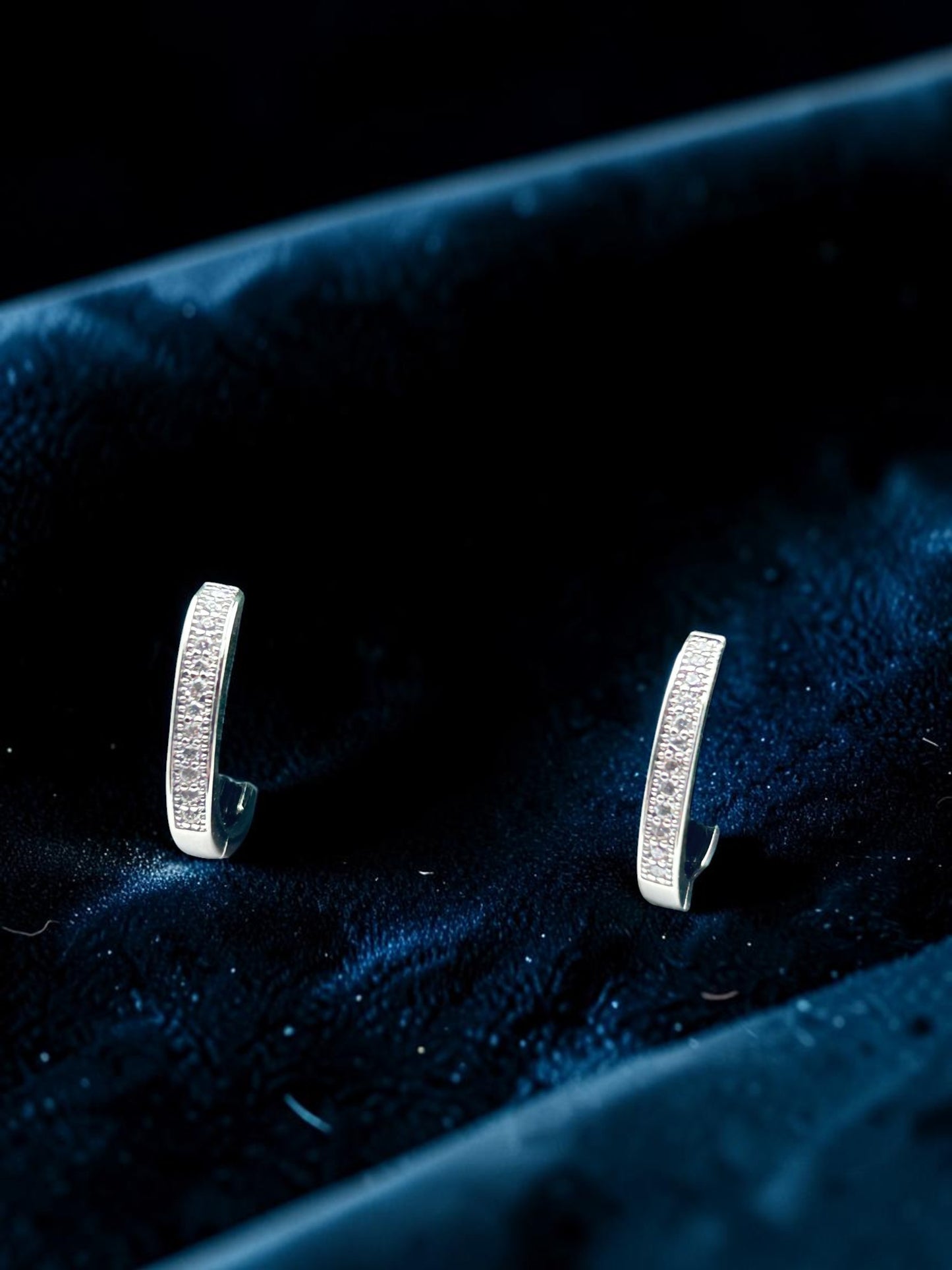 Nova Spark Dainty Hoop Earrings