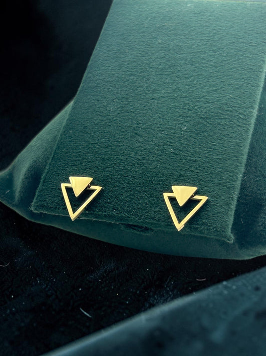 Geo Triangle Studs